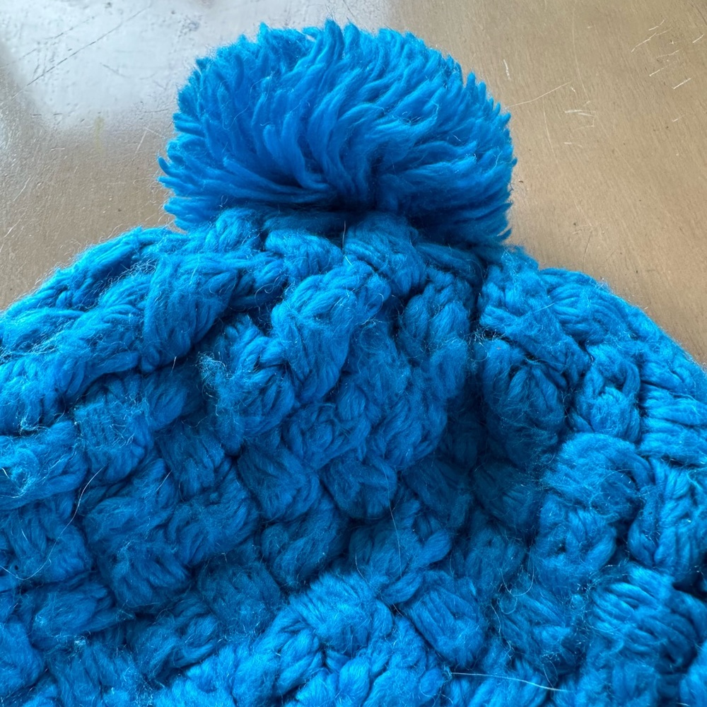 Winter Hat ❄️💙 - Picture 5 of 8